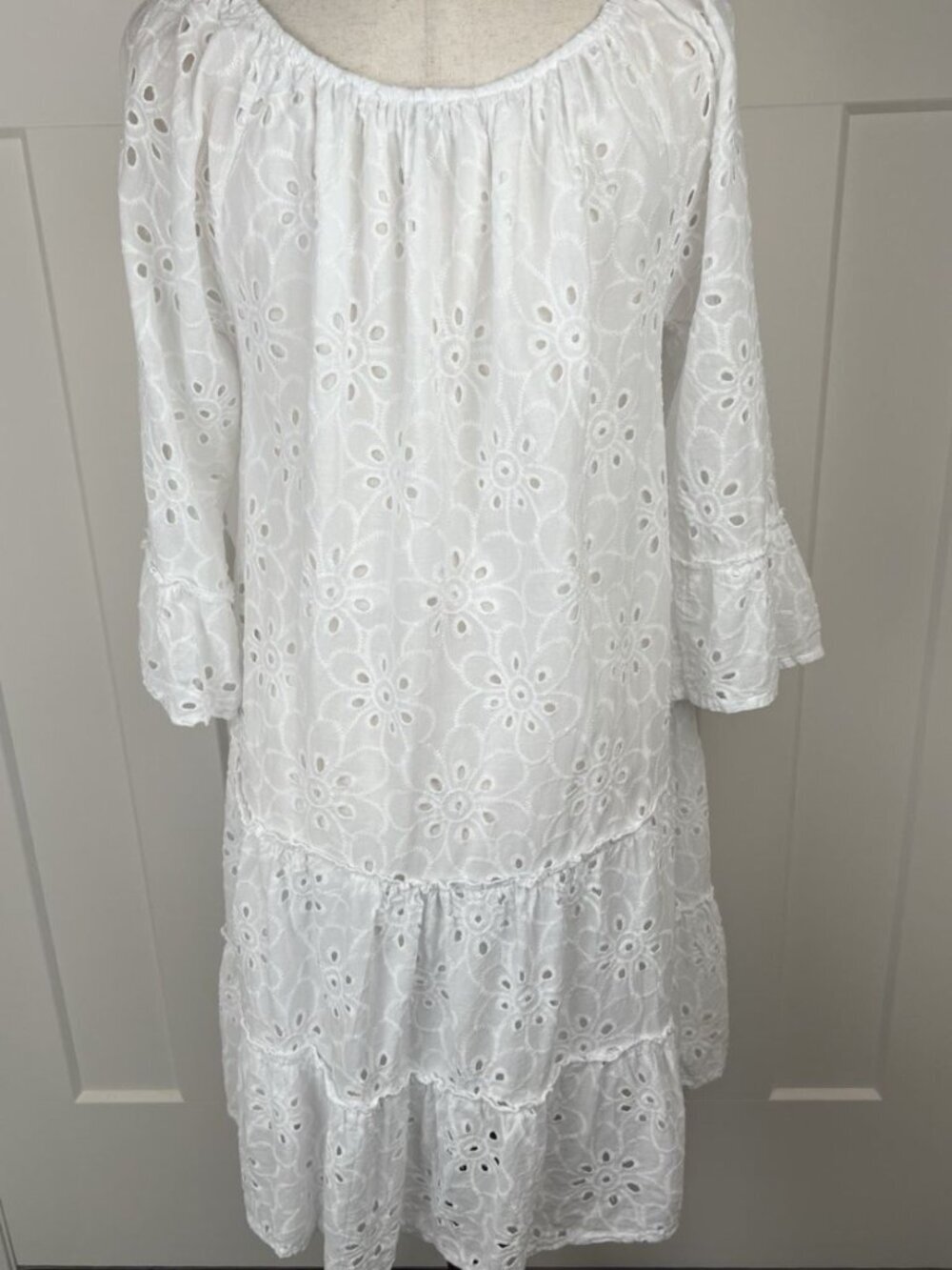 Valentina Naldi Italy White Eyelet Dress Tiered Bell Sleeve Cotton Medium - Picture 8 of 13